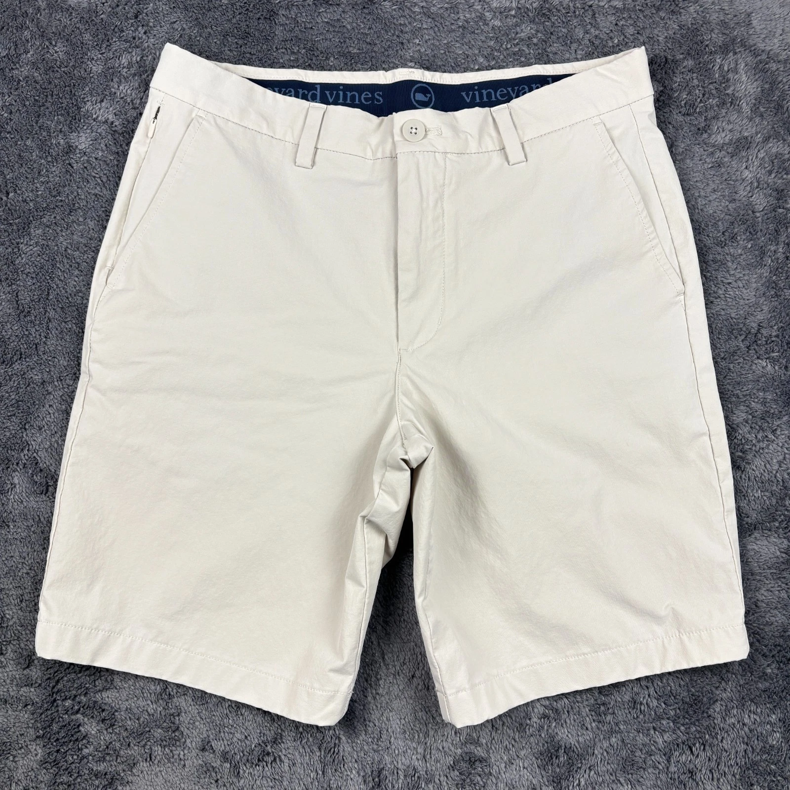 Vineyard Vines OTG On-The-Go Shorts Mens 30 Beige Khaki Performance Golf Chino