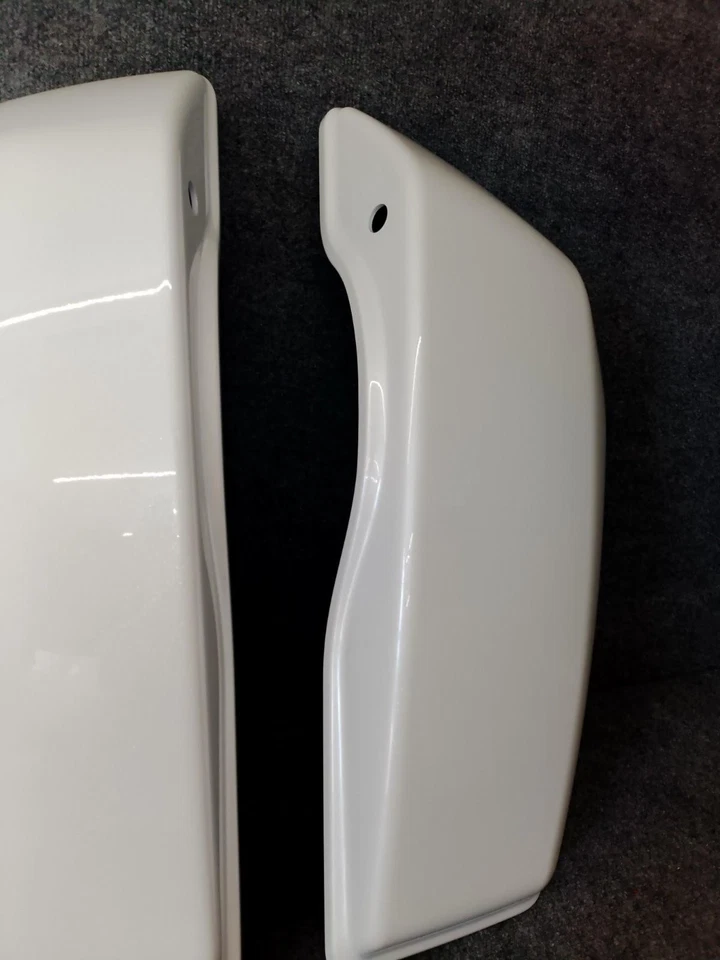 OEM HARLEY 2024+ CVO FLTRXSTSE/FLTRX ROAD/FLHX STREET GLIDES SADDLEBAG LIDS - Imagem 3 de 4