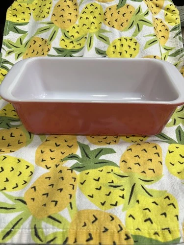Vintage PYREX Loaf Dish Ovenware #213 1.5qt FLAMINGO PINK USA Made