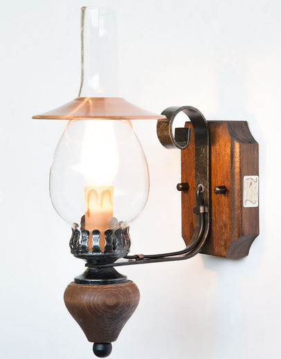 Applique Baita Cruccolini: Illuminazione Rustica Chic Legno e Rame
