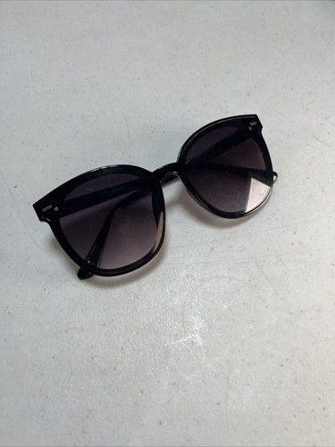 Tommy Hilfiger "Ariana" Sunglasses Black Frames