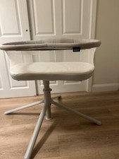 Halo Bassinest Swivel Sleeper Bedside Bassinet Removable Bed