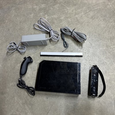 Nintendo Wii Black RVL-001 Console + GameCube Compatible Tested w/ accessories 