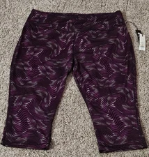 ZELOS 2X Black/Purple Performance Leggings. Poly Blend, Capri Length. Exercise
