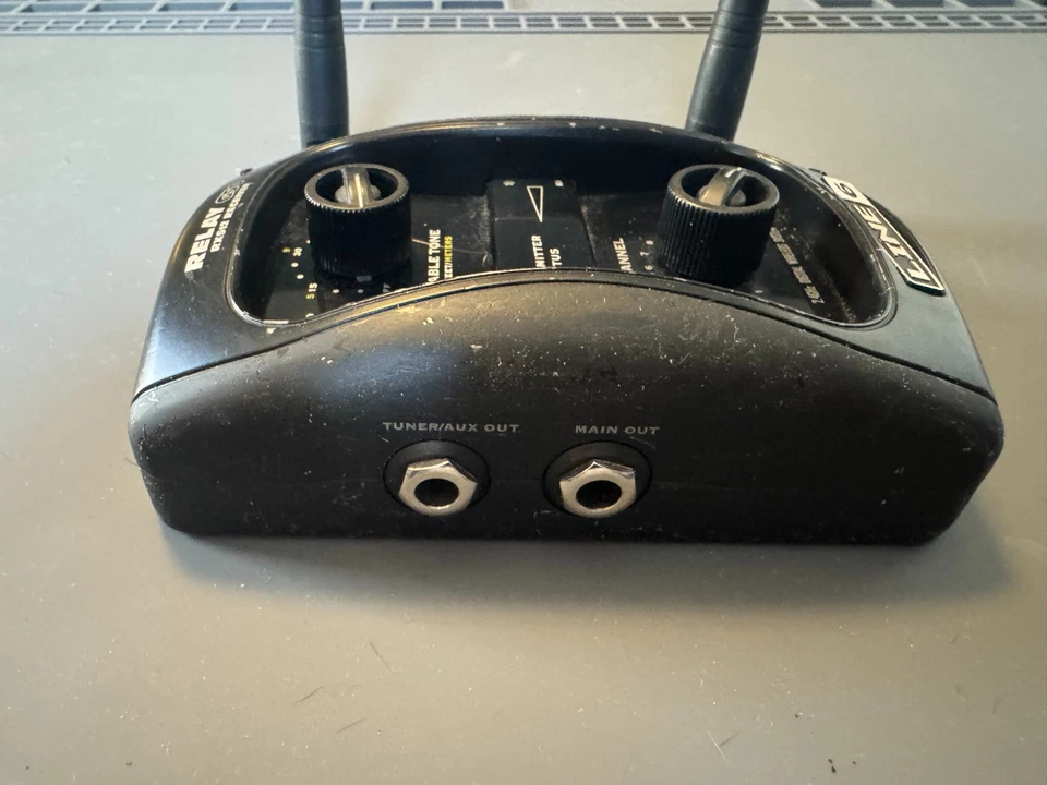 Line 6 Relay G50 Digital Guitar Wireless System with Pro-Stompbox Receiver Pedal - Image 3 of 4