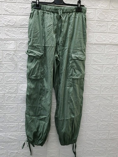 New Lululemon Lightweight Adjustable Mid Rise  Breathable Cargo Pant Gree Size S