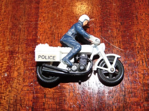 Honda 750 Police Motorcycle - 57721 Matchbox Superfast Lesney