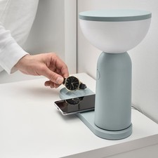 IKEA Bettorp Mobile Lampe mit dimmbarer LED-Leuchte und Qi-Ladepad