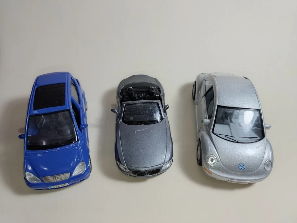 Lotto 3 Modellini Mercedes Classe A BMW Z4 Volkswagen New Beettle 1/36  Vedi Fot - Immagine 2 di 4