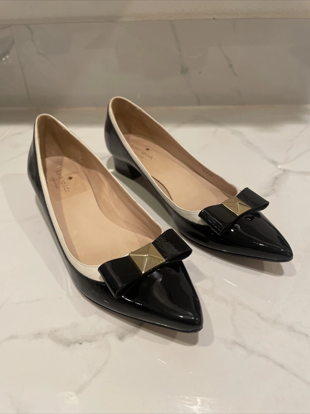Décolleté Kate Spade New York Anika in pelle nappa nera e crema 8 5