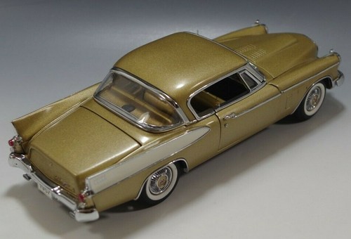 DANBURY MINT 1957 STUDEBAKER GOLDEN HAWK CAR GOLD COLLOR 1:24 SCALE DIE CAST #6 - Picture 4 of 10