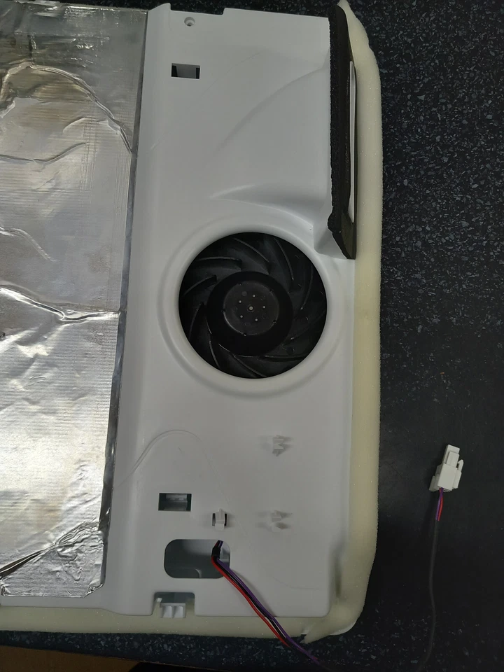 Panel trasero con ventilador USADO frigorifico combi Teka NFL 329 L (VESTEL) - Imagen 4 de 4