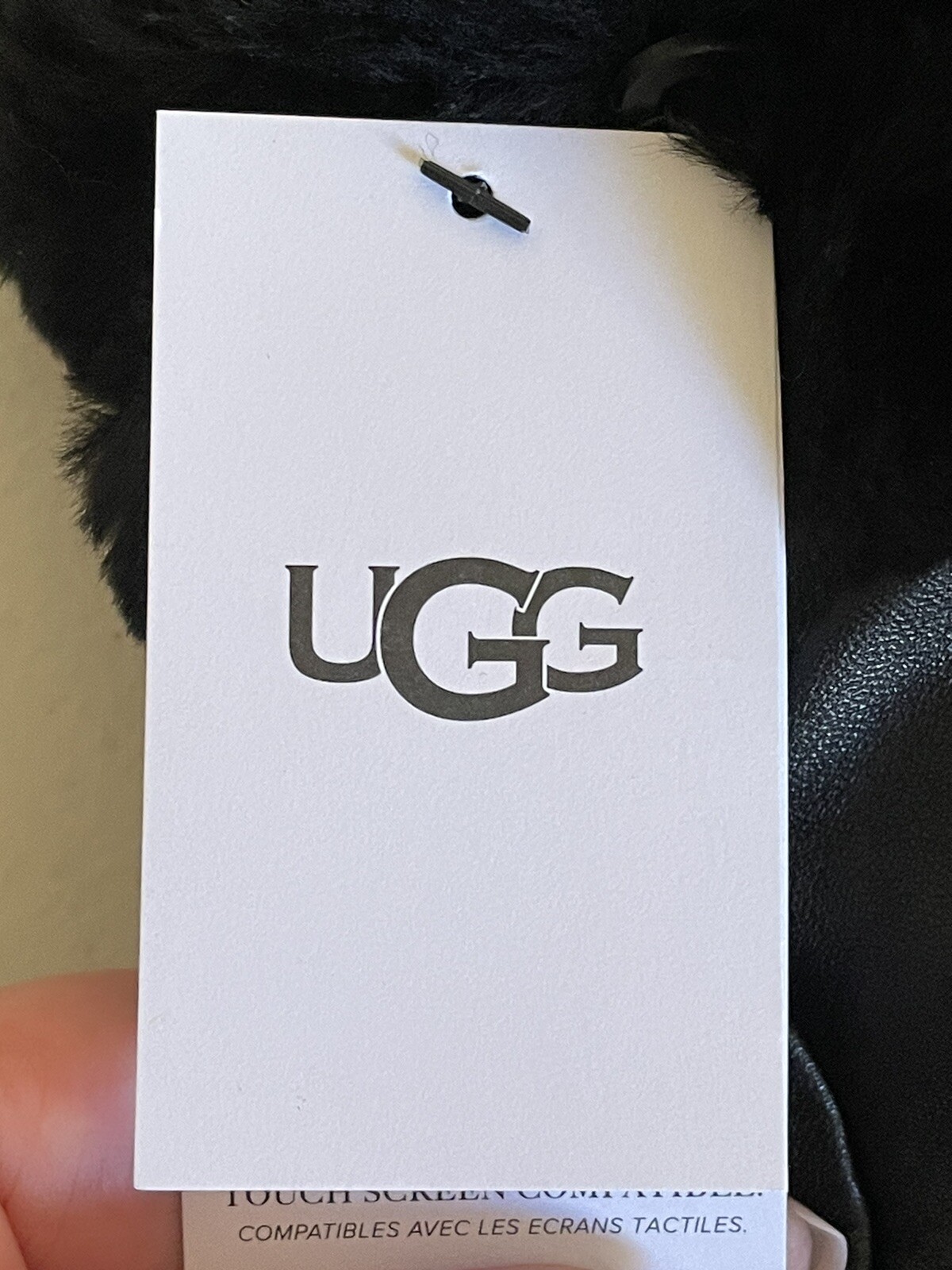 UGG FABRIC AND LEATHER SHORTY GLOVE IN BLACK SIZE M image 3