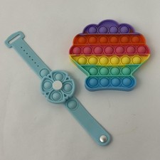 Lot of 2 Fidget Toys Pop It Shell  Popper Spinner Flower Bracelet Toy Set