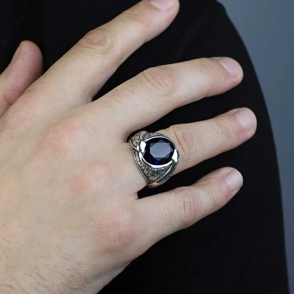 Anillo de piedra azul zafiro plateado para hombre, anillo de zafiro ovalado vintage grabado Foto 4 de 4