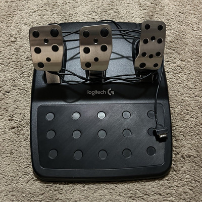 Logitech G29 pedals for PS5/PC