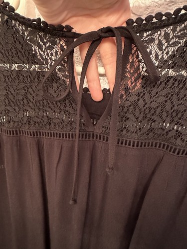 Daniel Rainn Blouse w/ Sheer Lace Mesh Accents, Size XL, Worn Once & Dry Cleaned - Picture 13 of 18