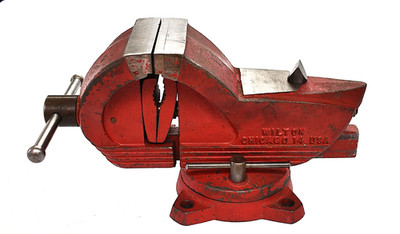 Complete Vintage WILTON SHOP KING Vise 4 inch with Pipe Jaws USA