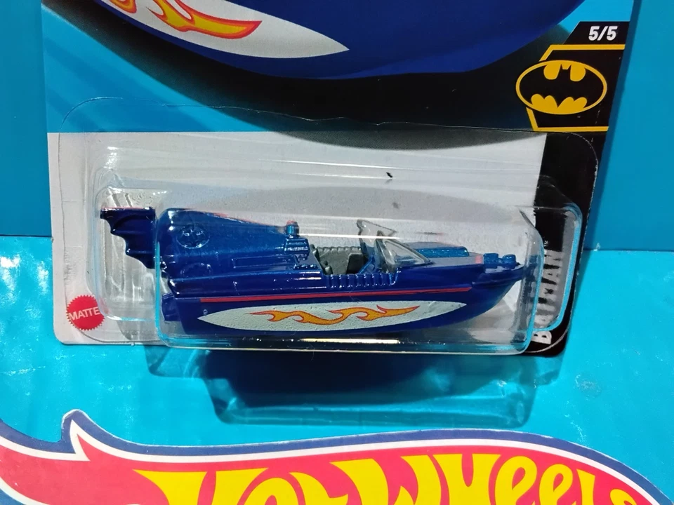 2025 HOT WHEELS NEW MODEL 1966 BAT BOAT BATMAN #232 BLUE 5/5 DC COMICS CLASSIC - Image 2 of 4