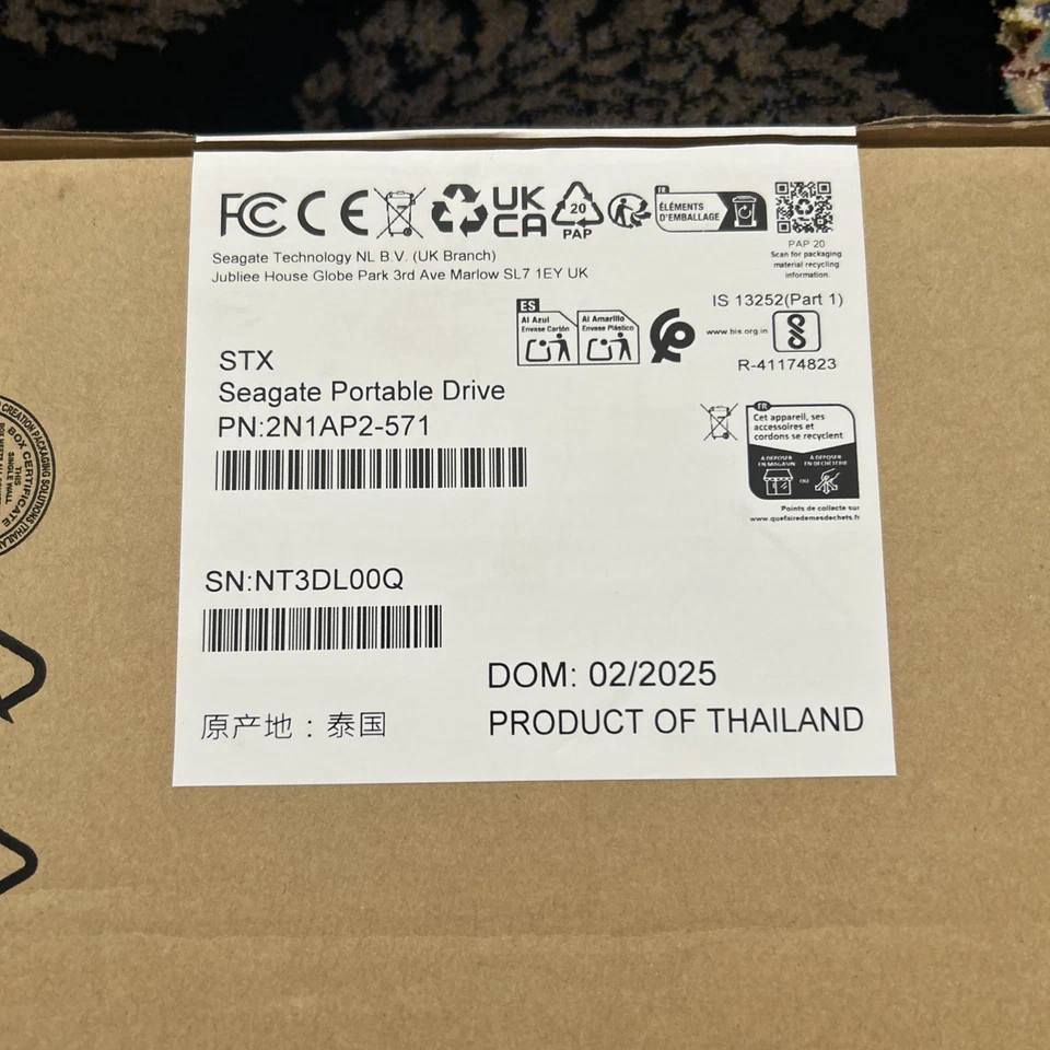 Seagate STGX2000400 2TB USB 3.0 External Hard Drive - Black - Image 3 of 4