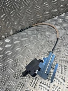 LAND ROVER DISCOVERY IV L319 Motor für Tankdeckelverriegelung 32831274