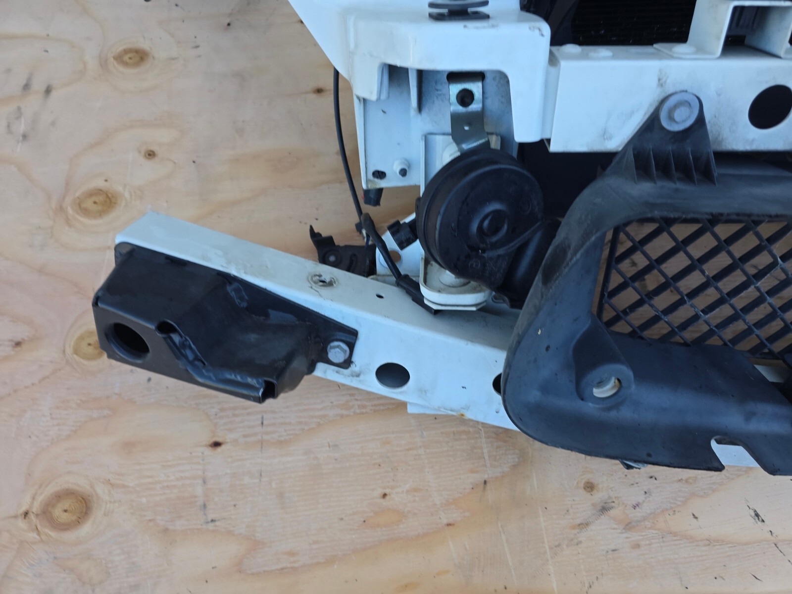 RADIATOR CONDENSER ENGINE FAN CLIP OEM 74K 13-16 MASERATI GHIBLI S QUATTROPORTE