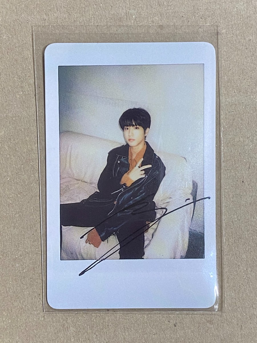 STRAY KIDS World Tour District 9 : Unlock OFFICIAL POLAROID STRAY KIDS World Tour District 9 : Unlock OFFICIAL POLAROID