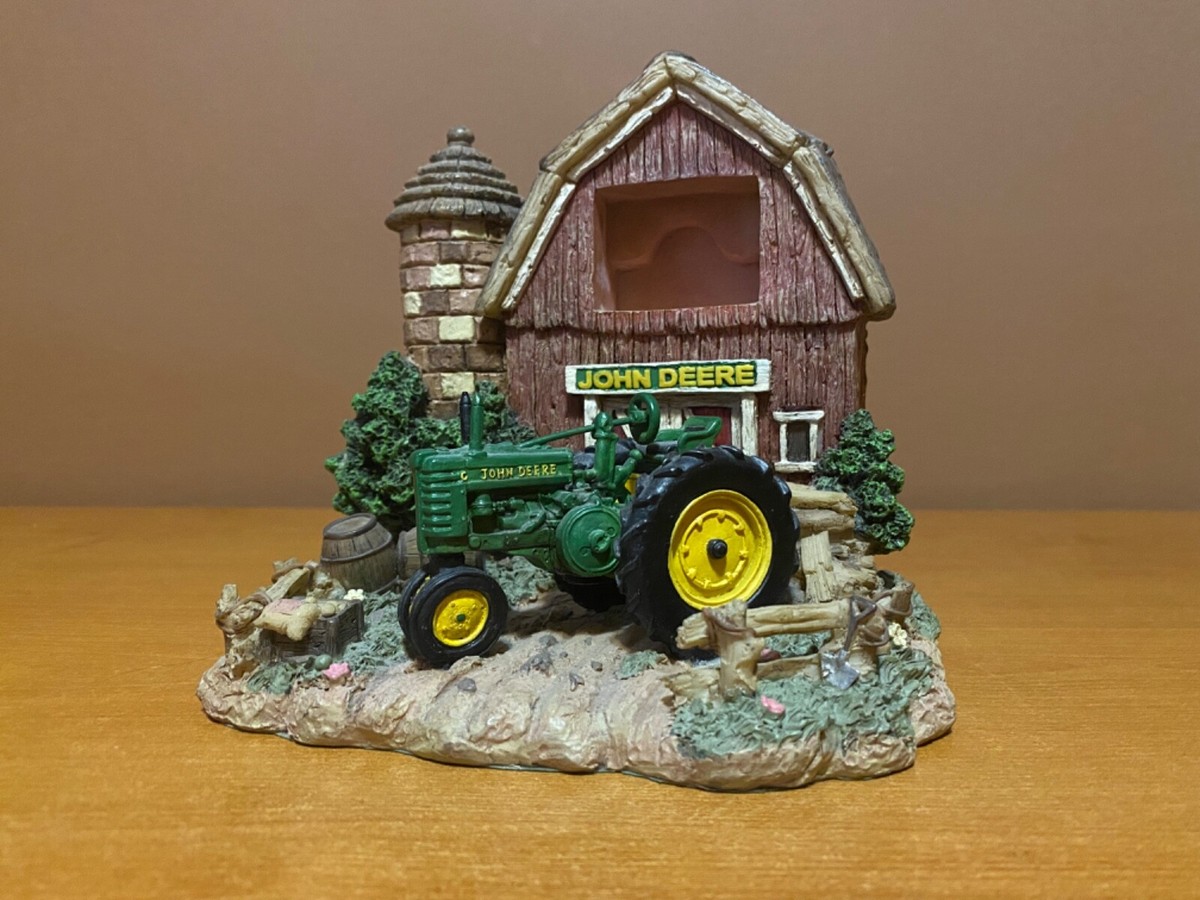 John Deere Tractor Barn Figurine Resin Statue Diorama Farm