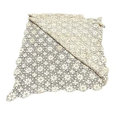 Vintage Daisy Poinsettia Flower Floral Crocheted Tablecloth Rectangle 47”x63”