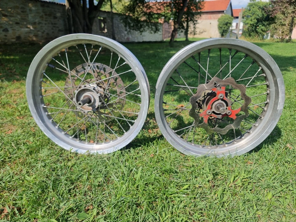 Cerchi Motard 17" Yamaha DT 50 / HM Cerchioni DT50 17 Pollici - Immagine 2 di 4