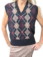 Vintage Wool Argyle Sweater Vest M Corporate Woman Made England Preppy