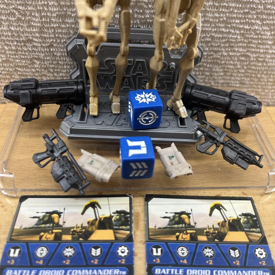 Clone Wars 2010 2 Battle Droid Commander with Binoculars Guns Card & Dice - Image 2 of 4