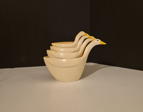 Nesting Geese Measuring Cups Set 4 Melamine Complete Vintage Goose Stacking READ