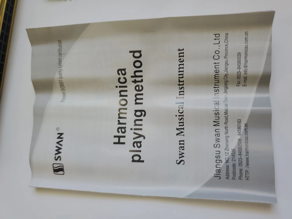 Instrumento de armónica vibrato de 28 agujeros Swan Harmonica Wide Diapason Foto 4 de 4