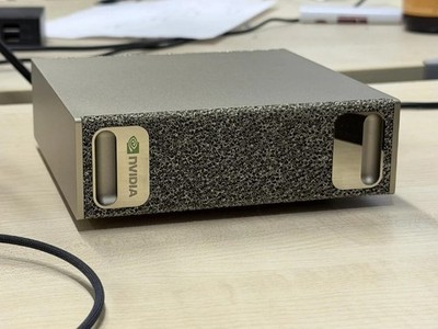 サーバー Nvidia dgx spark 128gb+4T s-l400.jpg