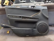 Mercedes-Benz ML W164 2007 Vorne links Verkleidung Tür vorne A1647201370 Mercedes-Benz ML W164 2007 Vorne links Verkleidung Tür vorne A1647201370