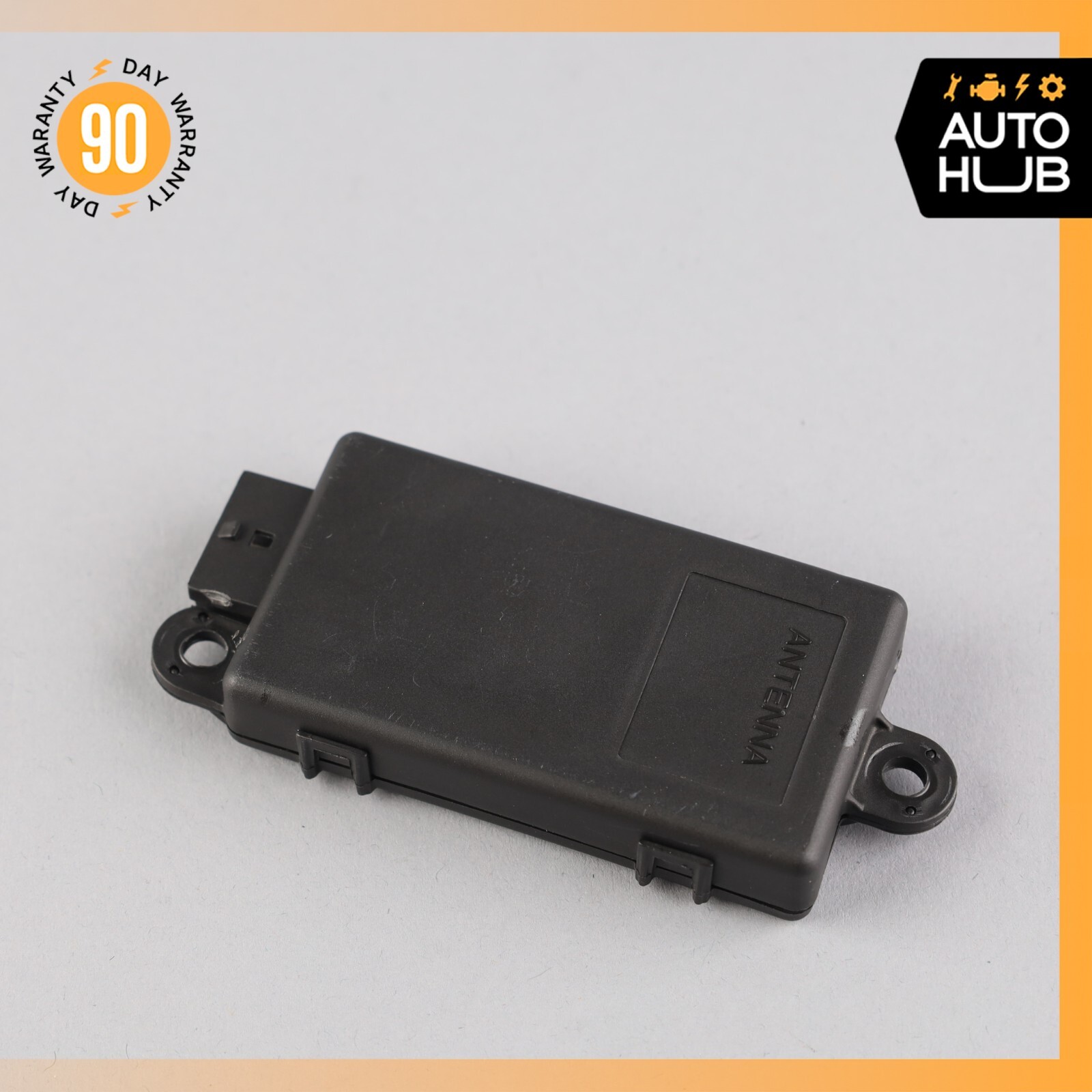 10-19 Maserati GranTurismo S M145 Volumetric Sensor Antenna Receiver Unit OEM