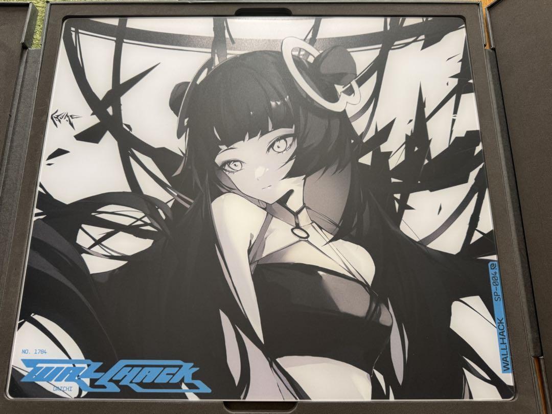 Wallhack SP-004 Limited Edition: Faith Yume Pad In Hand Wallhack SP-004 Limited Edition: Faith Yume Pad In Hand