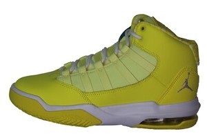 JORDAN MAX AURA YOUTH SIZE 4.0 TO 6.0 DYNAMIC YELLOW COMFORTABLE NEW BASKETBALL | eBay