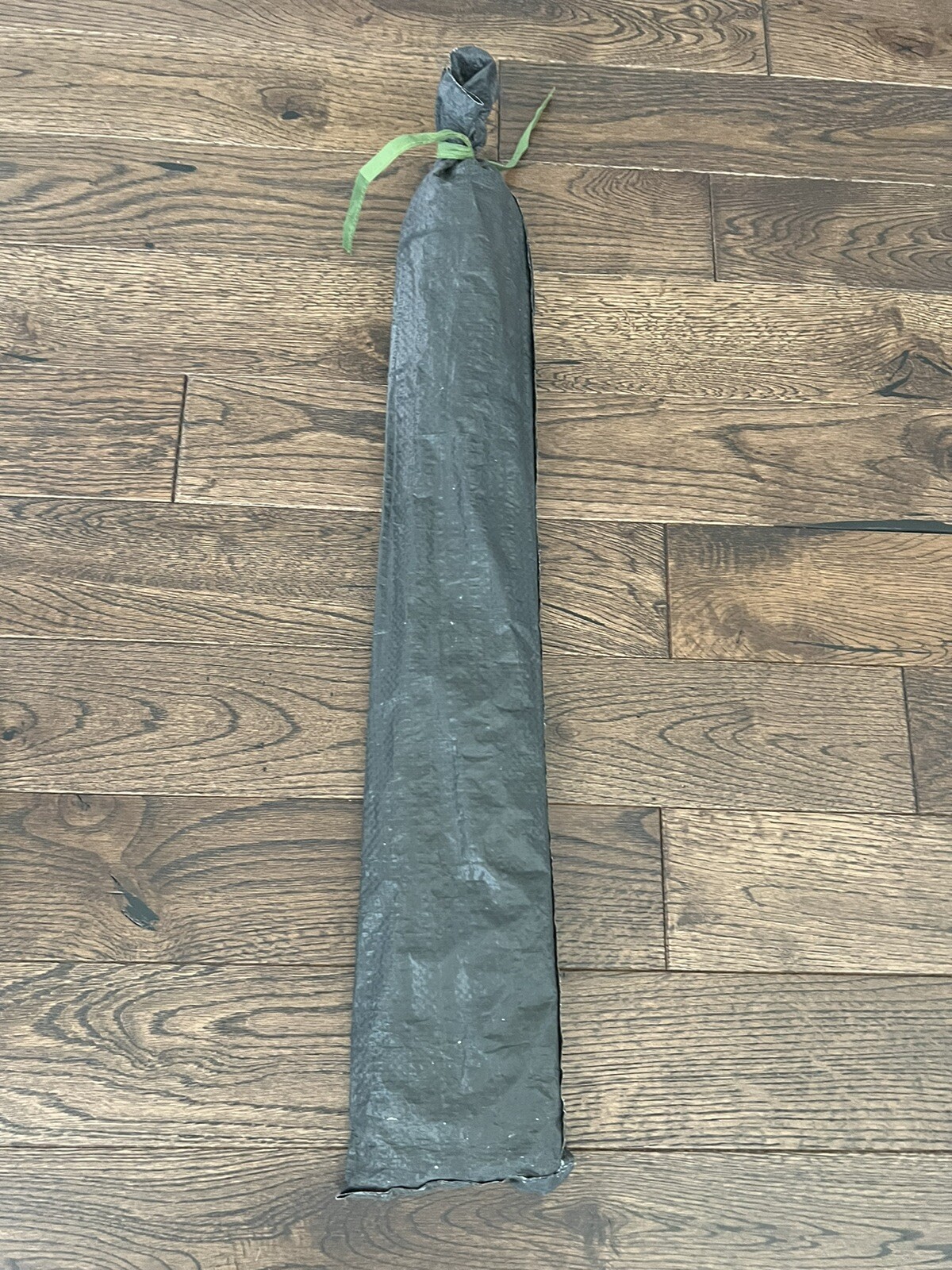 New Coleman Flatwoods II 4 Person Tent, Easy Setup 9ft. X 7ft *SEE