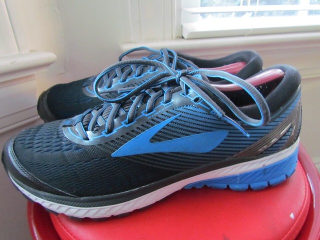 brooks ghost 10 mens gold