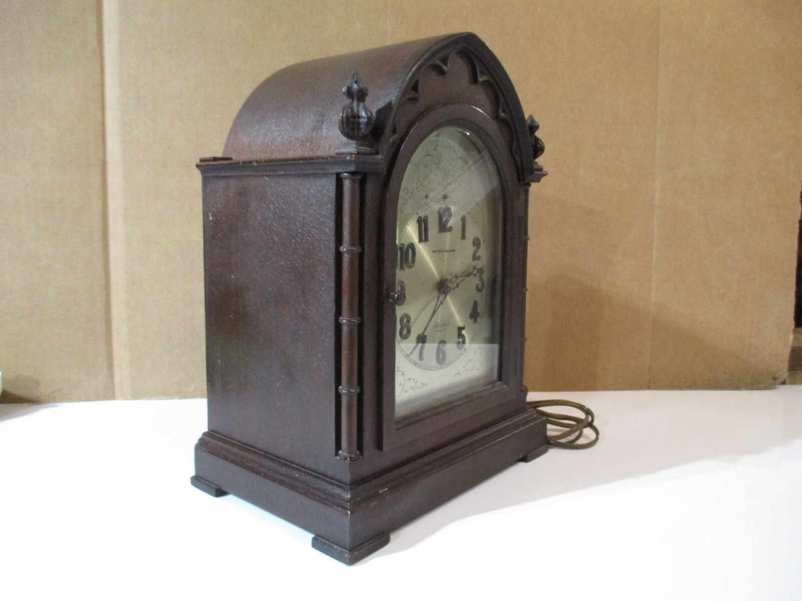 1930's HERSCHEDE CLOCK selfwinding Telechron motored 6016 Westminster