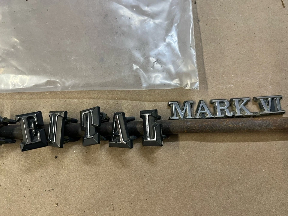1980-1987 Lincoln CONTINENTAL Mark VI Trunk TRIM LETTERS EMBLEMS OEM 80-87 - Image 3 of 4