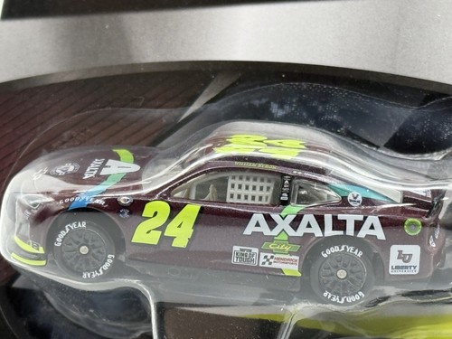 William Byron #24 Axalta 1:64 Nascar Authentics Darlington Throwback 2023 - Imagen 5 de 8