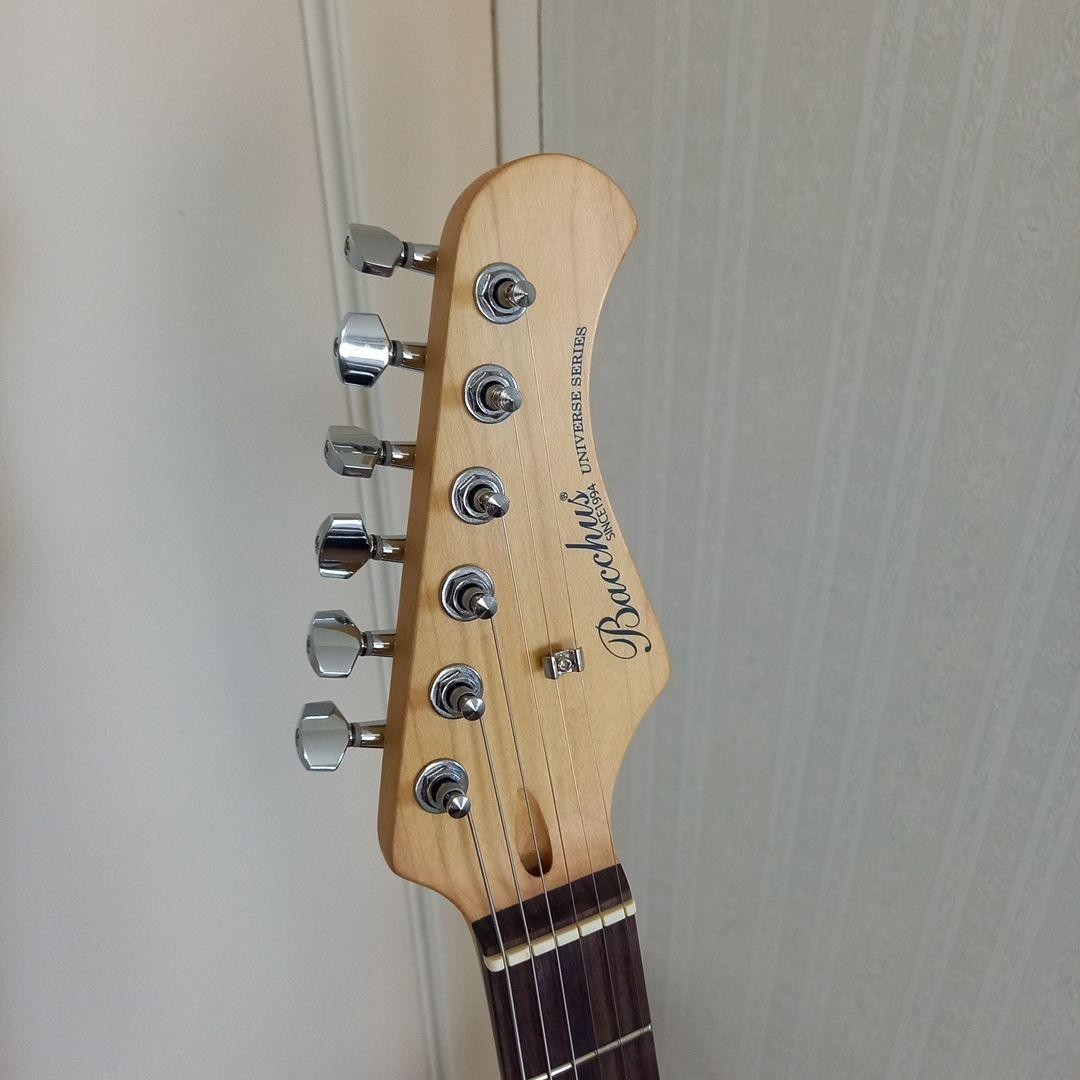 ギター Bacchus UNIVERSE SERIES ST type Two new DELUXE guitars featuring stainless steel frets and modern