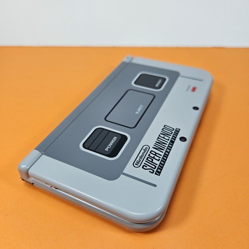 Console NEW NINTENDO 3DS XL SNES EDITION COMPLETA OTTIME CONDIZIONI ORIGINALE - Foto 9 di 15