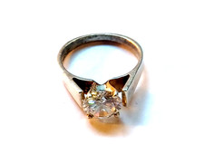 Vintage .925 Sterling Silver CZ Solitaire Ladies Ring Size - 6 1/2