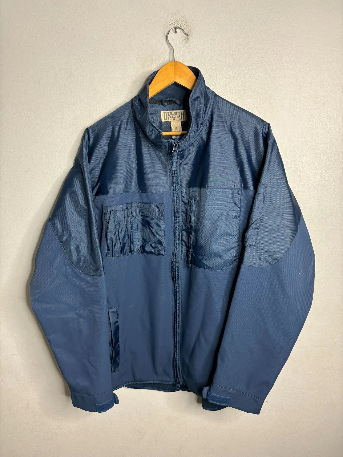 Duluth Trading Co Soft Shell Fleece Lined Multi-pocket Utility Jacket Mens XL 27
Opens in a new wind