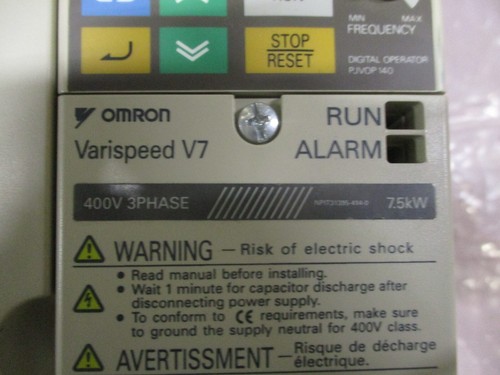 Unidad de CA Omron CIMR-V7AZ47P5 Varispeed V7 7,5 kW 380-460 VCA 14 kVA 18A *Probada* - Imagen 4 de 6