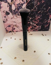 LAURA GELLER NEW YORK Foundation Makeup Brush with Wooden Handle in Midnight